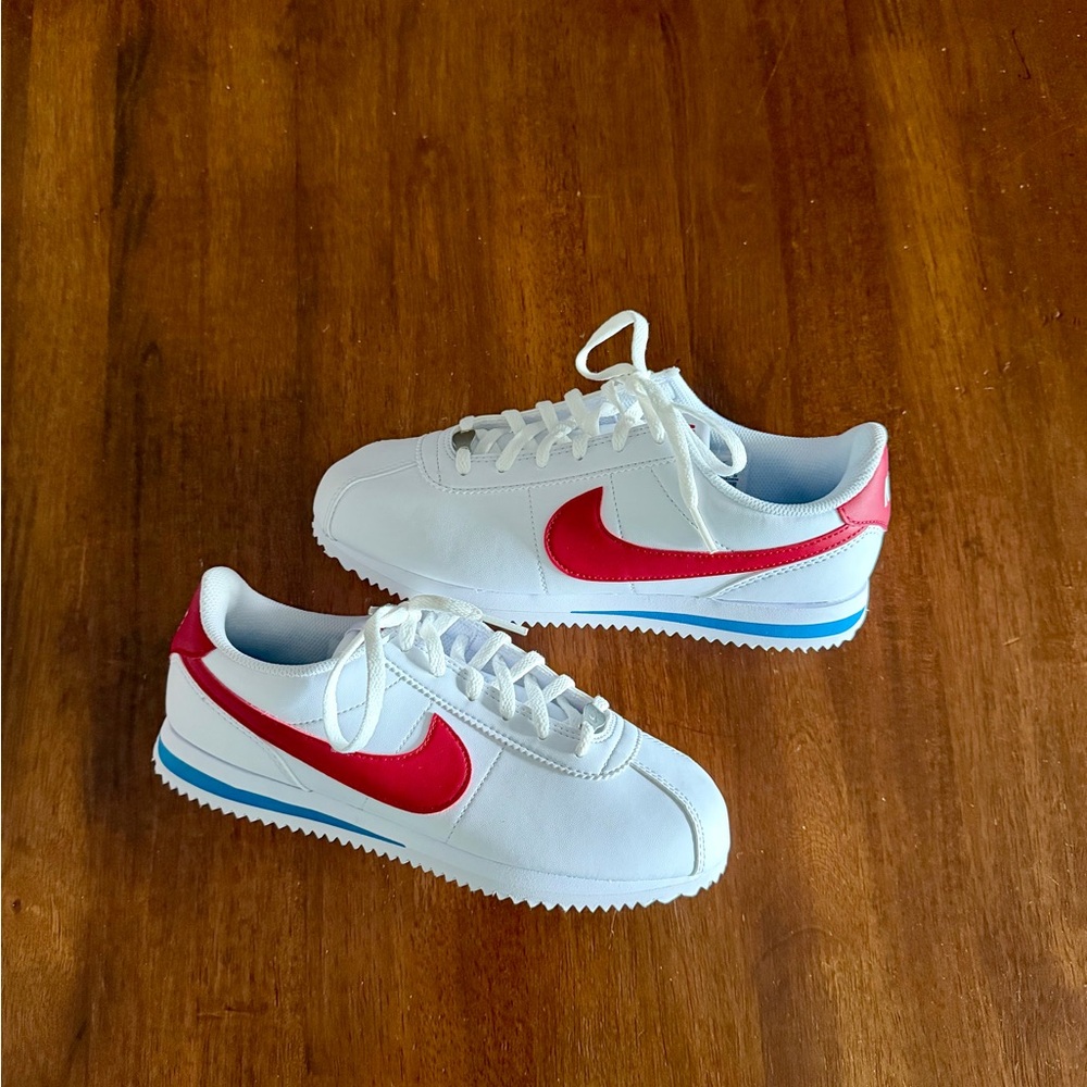 Classic Nike Cortez Forest Gump youth  Sz 5.5- Women's 7